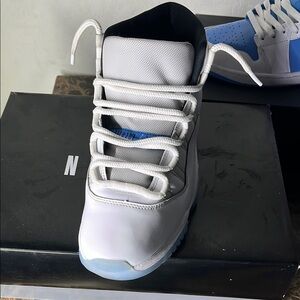 Nike White and Blue Sneakers